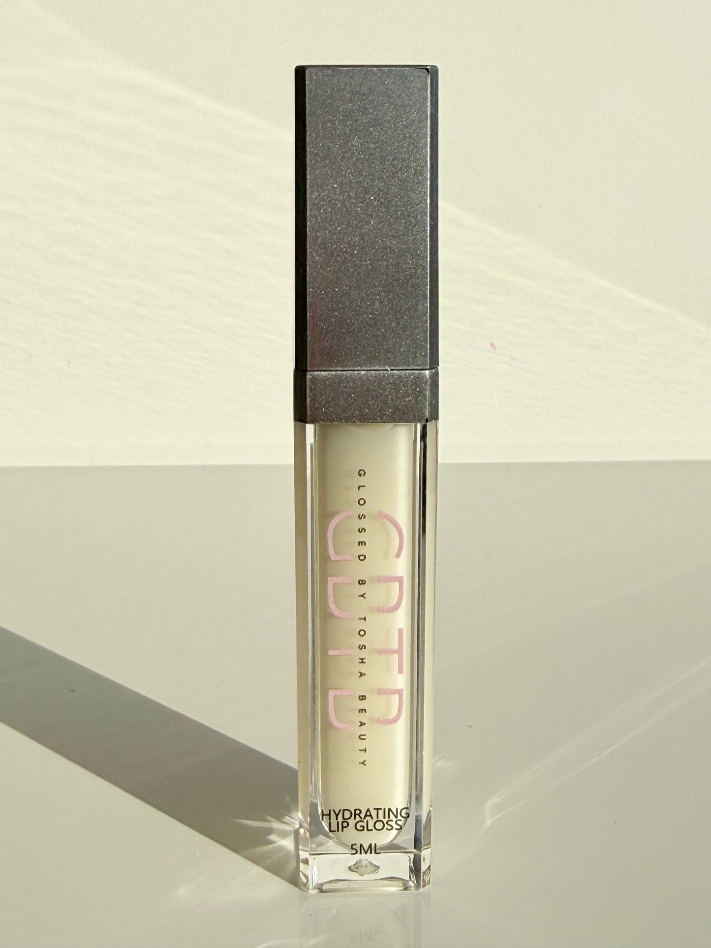 Hydrating lip gloss with LED/Mirror Tubes